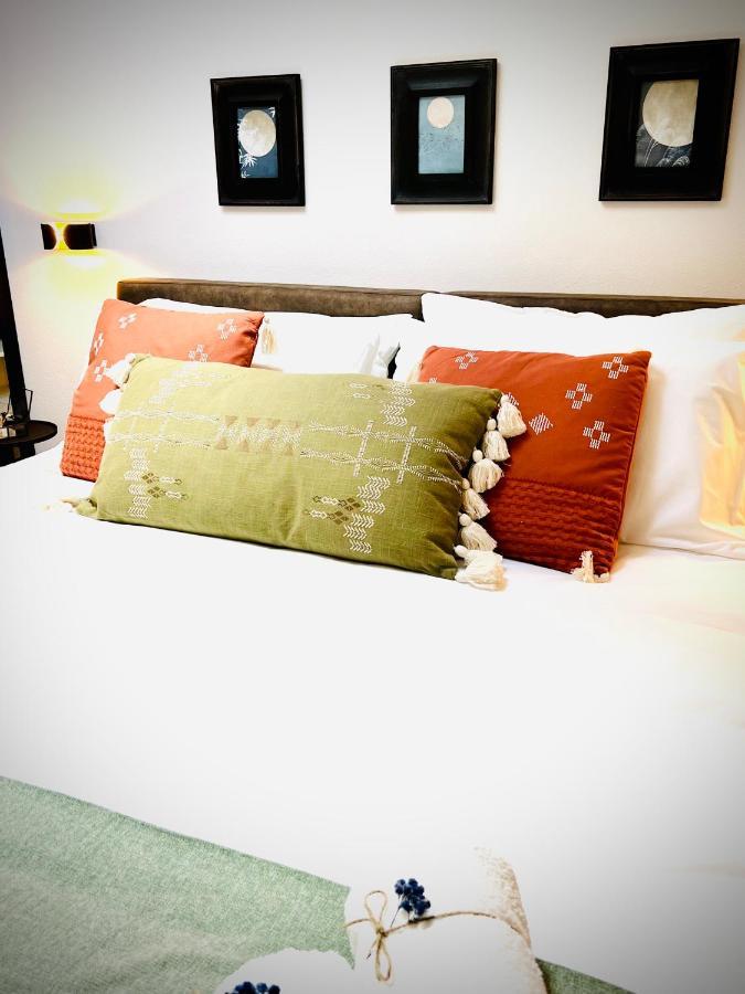 Double or Twin Room Extra Bed,1469226143:JPEG